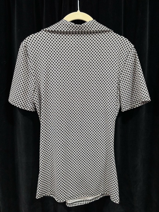 Mandee Top - Picture 2 of 2